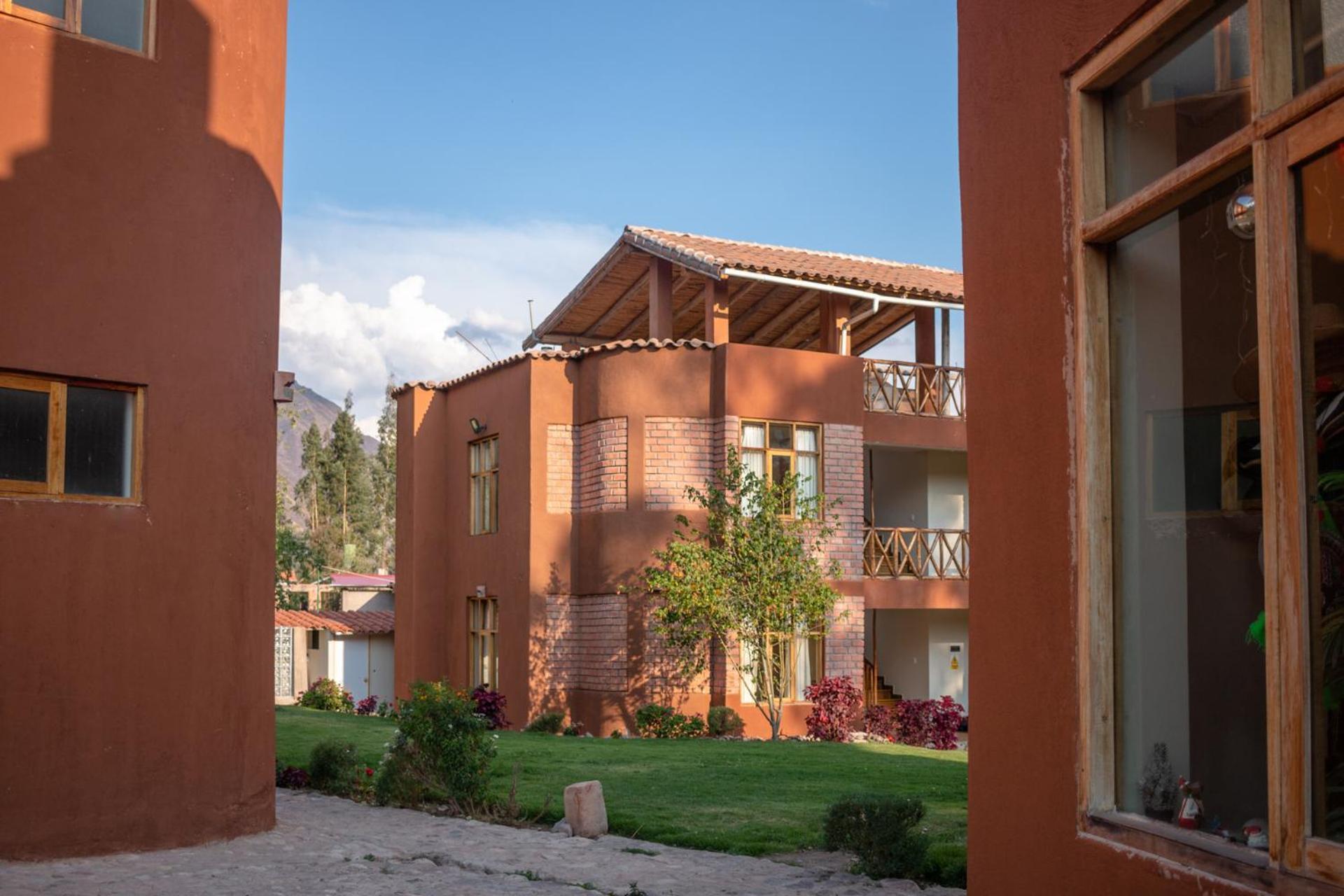 Allin Illary Eco Hospedaje Urubamba Exterior photo